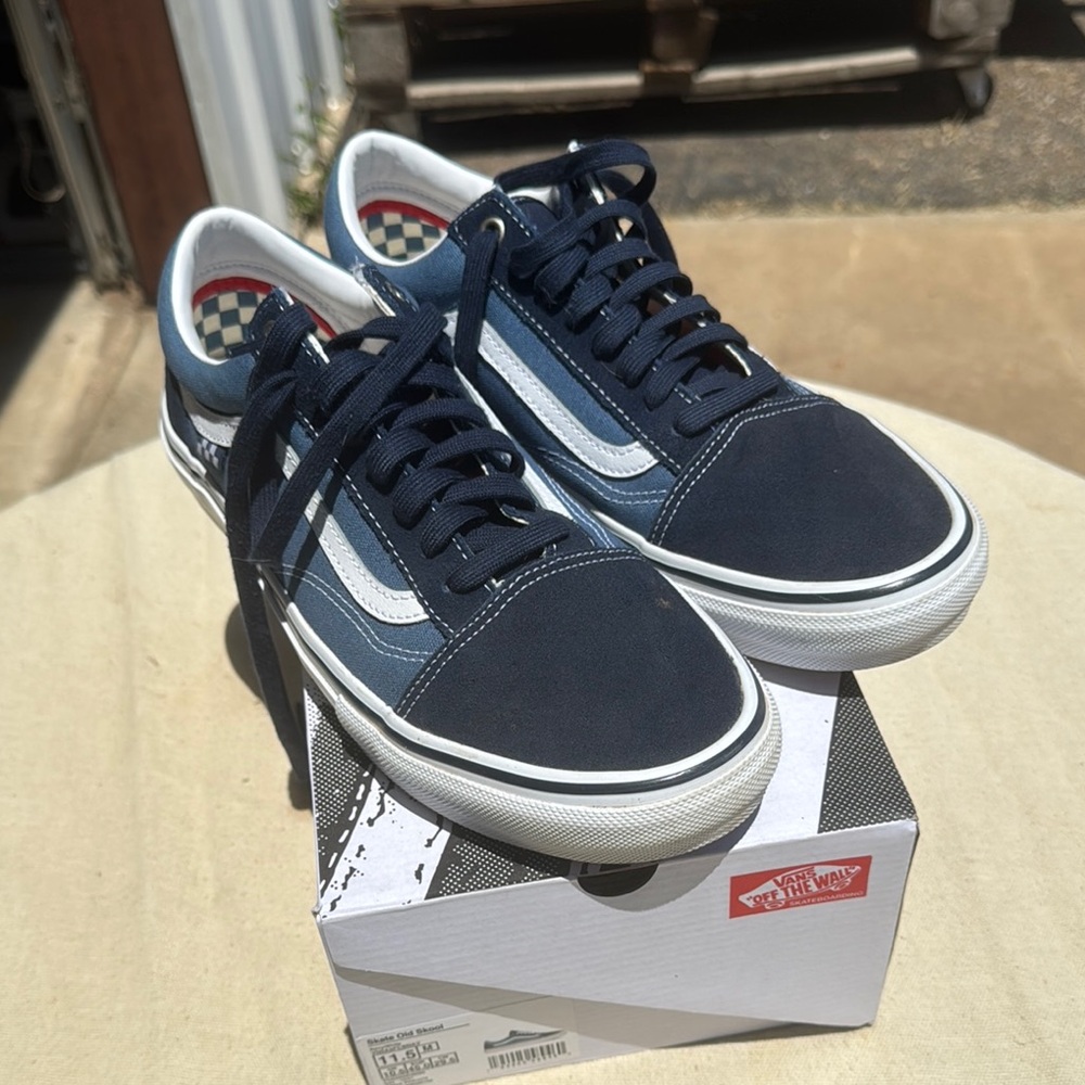 Vans Men's Classic Blue and White Sneakers